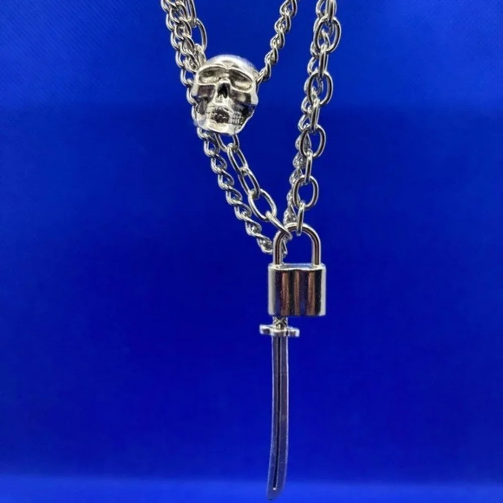 Gothic Skull Necklace Set